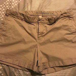 Gap Girlfriend shorts